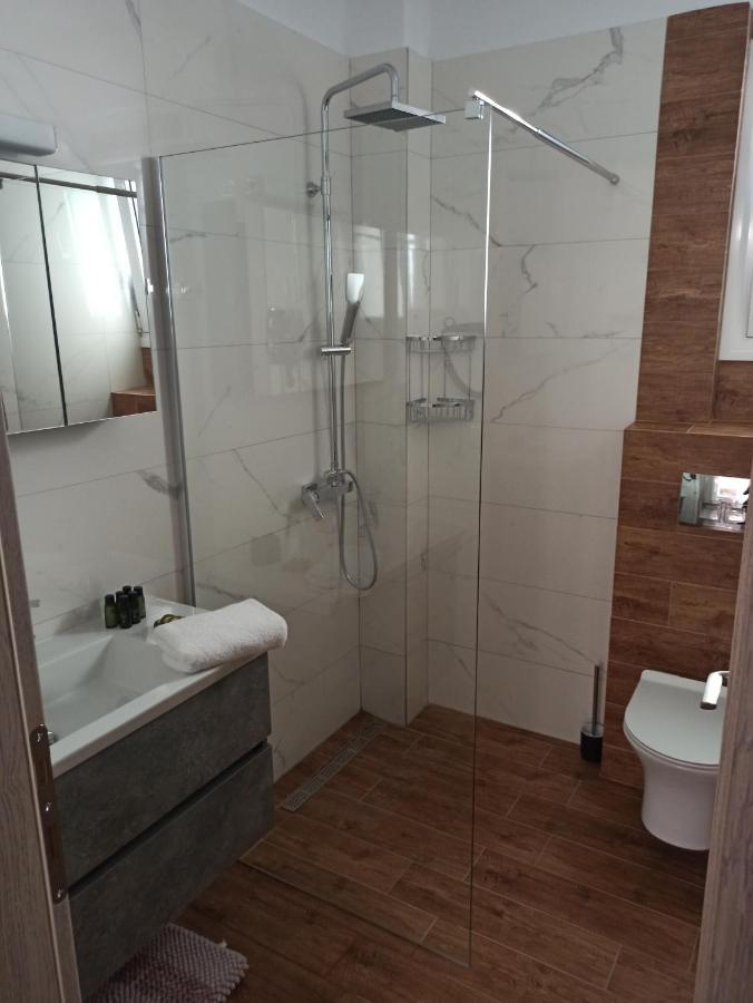 Cyclops Luxury Apartments Игуменица Экстерьер фото