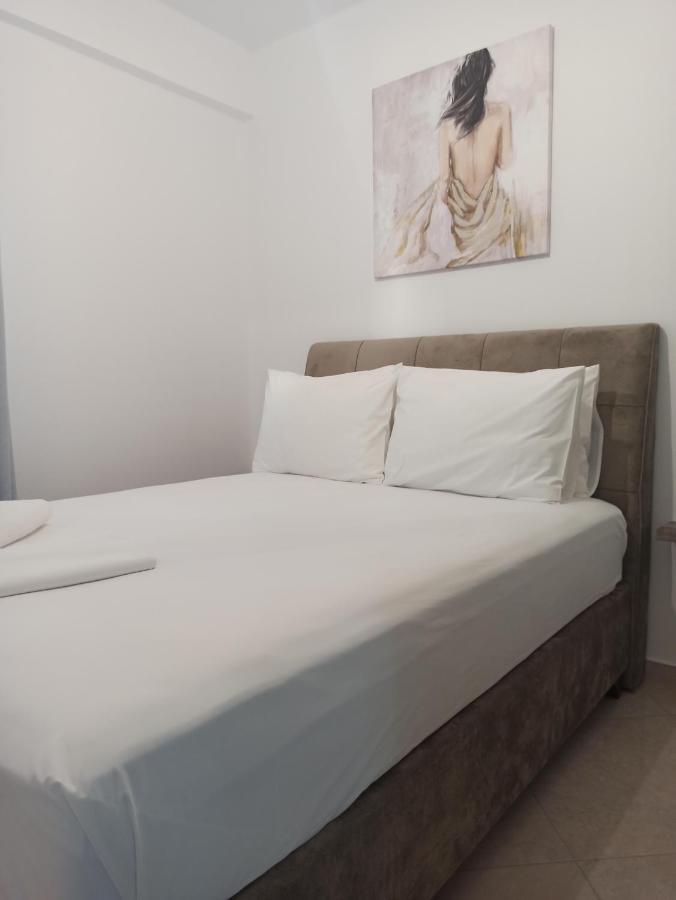 Cyclops Luxury Apartments Игуменица Экстерьер фото